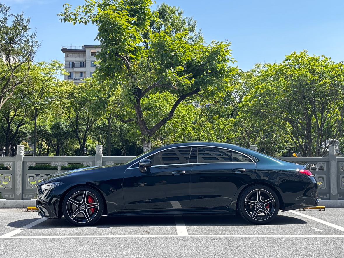 Mercedes-Benz Mercedes-Benz CLS