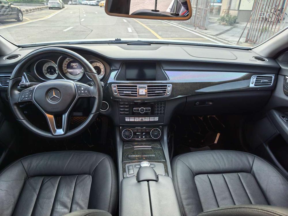 Mercedes-Benz Mercedes-Benz CLS