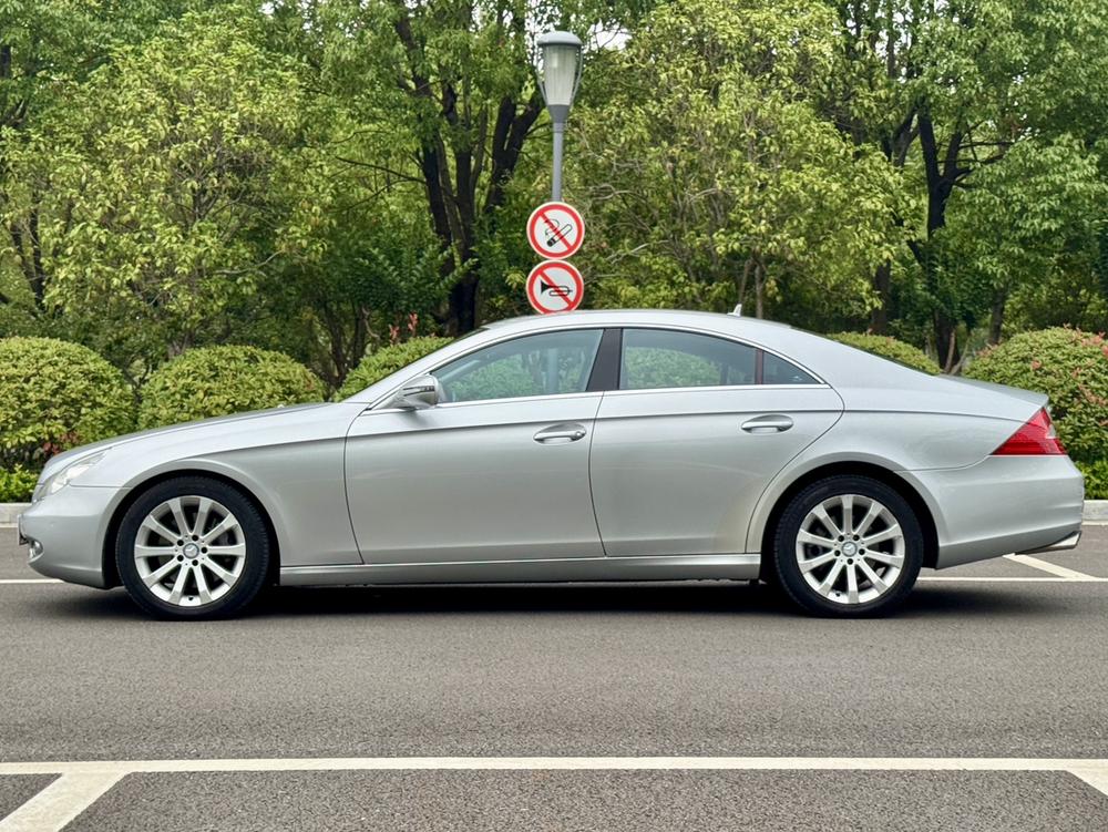 Mercedes-Benz Mercedes-Benz CLS