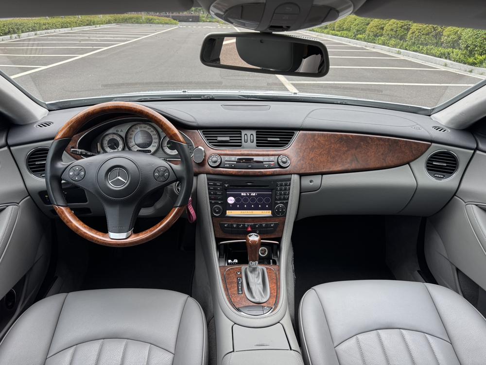 Mercedes-Benz Mercedes-Benz CLS