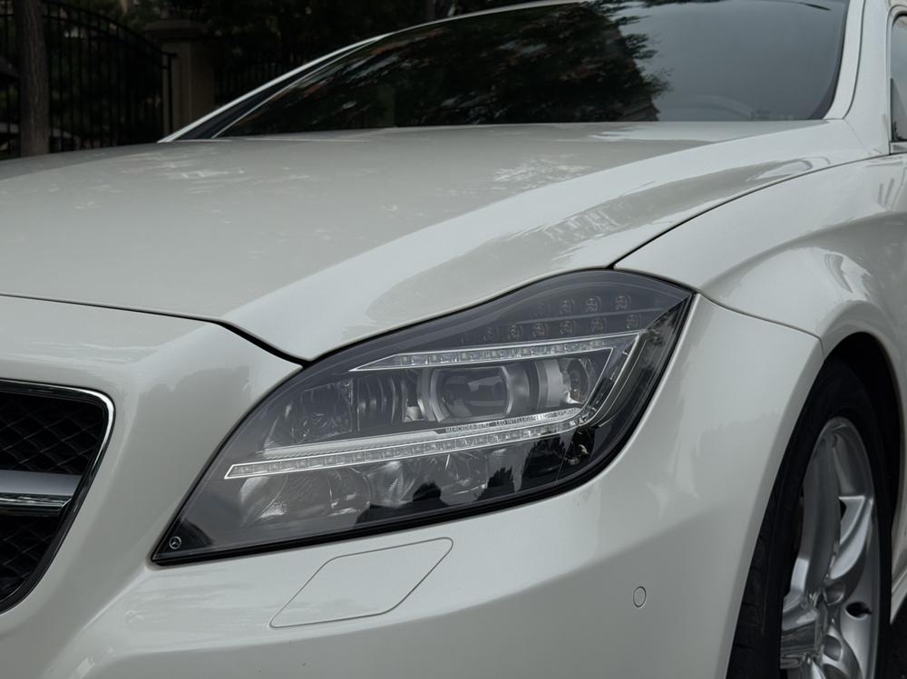 Mercedes-Benz Mercedes-Benz CLS