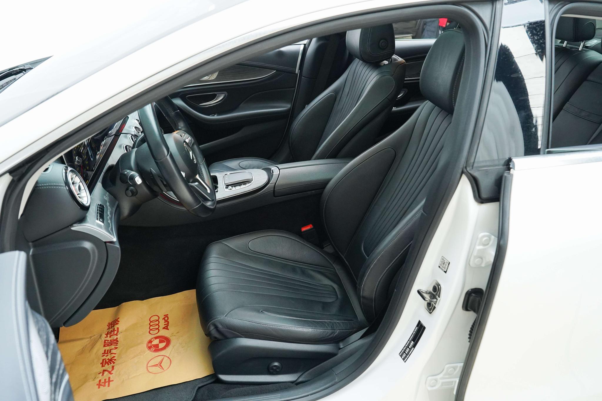 Mercedes-Benz Mercedes-Benz CLS