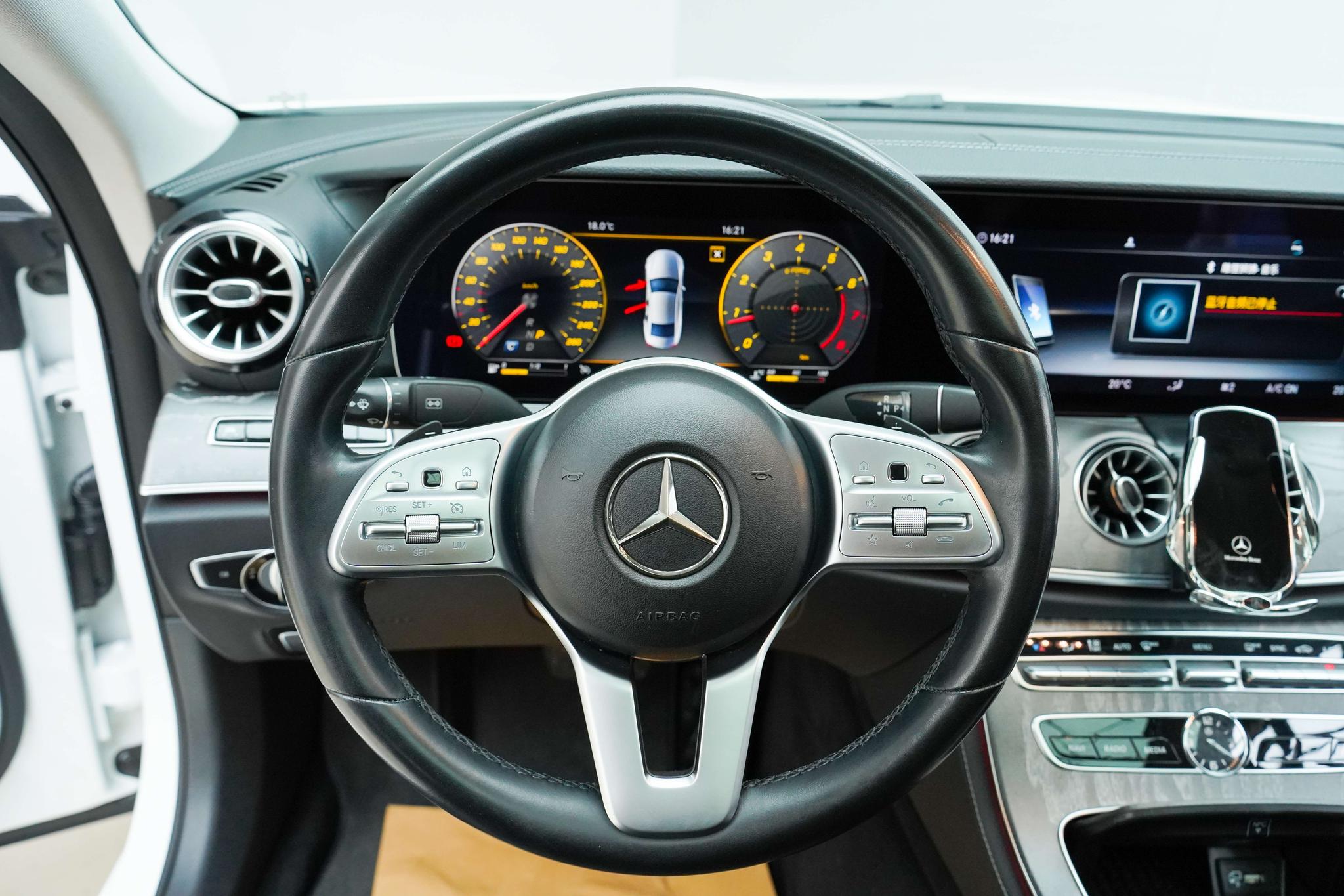 Mercedes-Benz Mercedes-Benz CLS