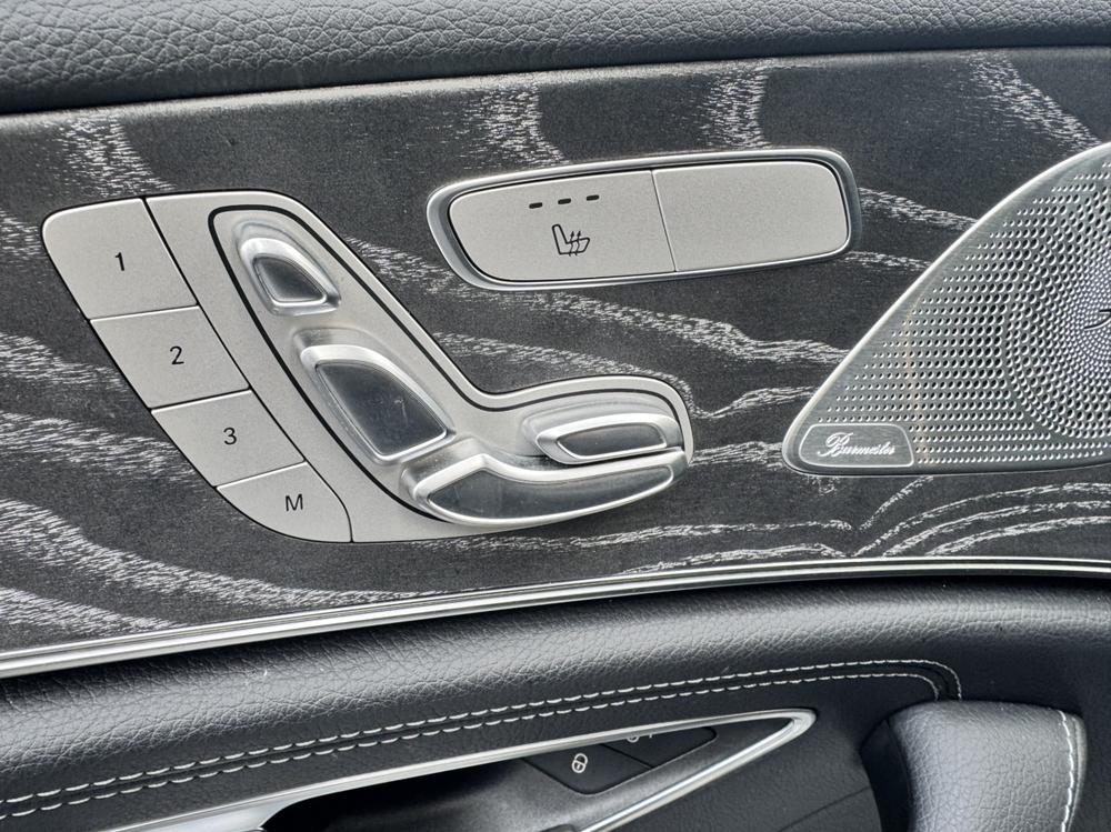 Mercedes-Benz Mercedes-Benz CLS