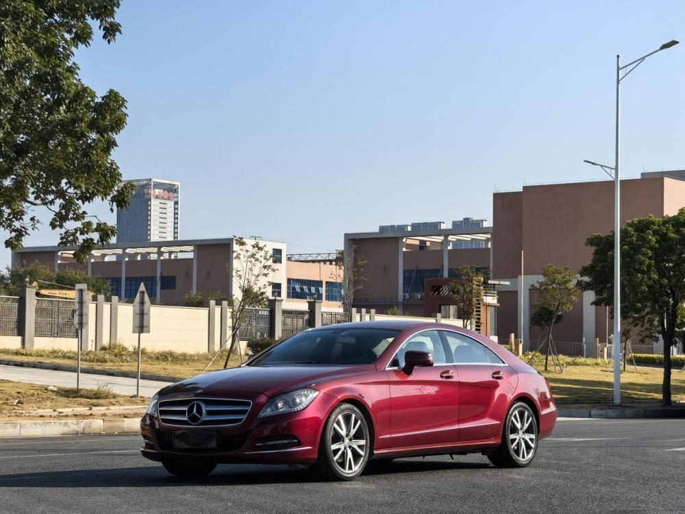 Mercedes-Benz Mercedes-Benz CLS