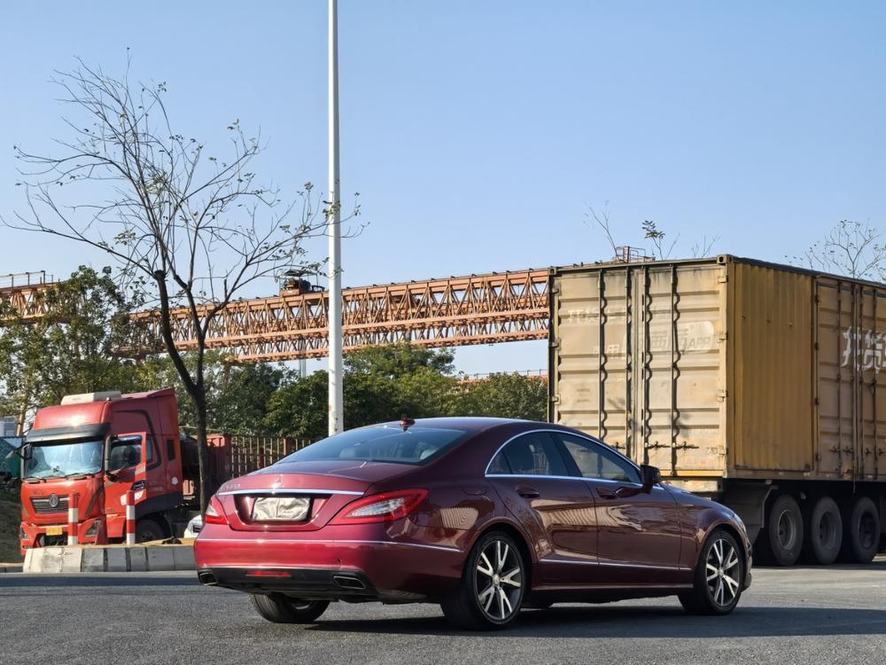 Mercedes-Benz Mercedes-Benz CLS