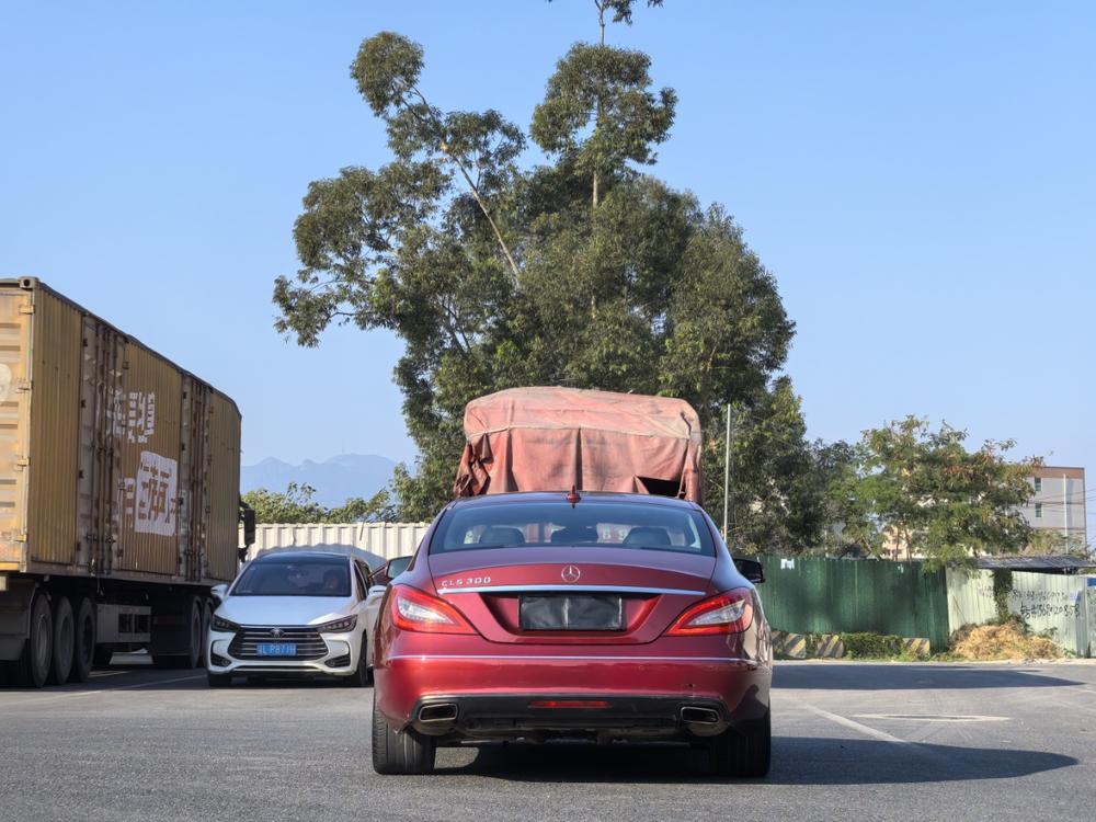 Mercedes-Benz Mercedes-Benz CLS