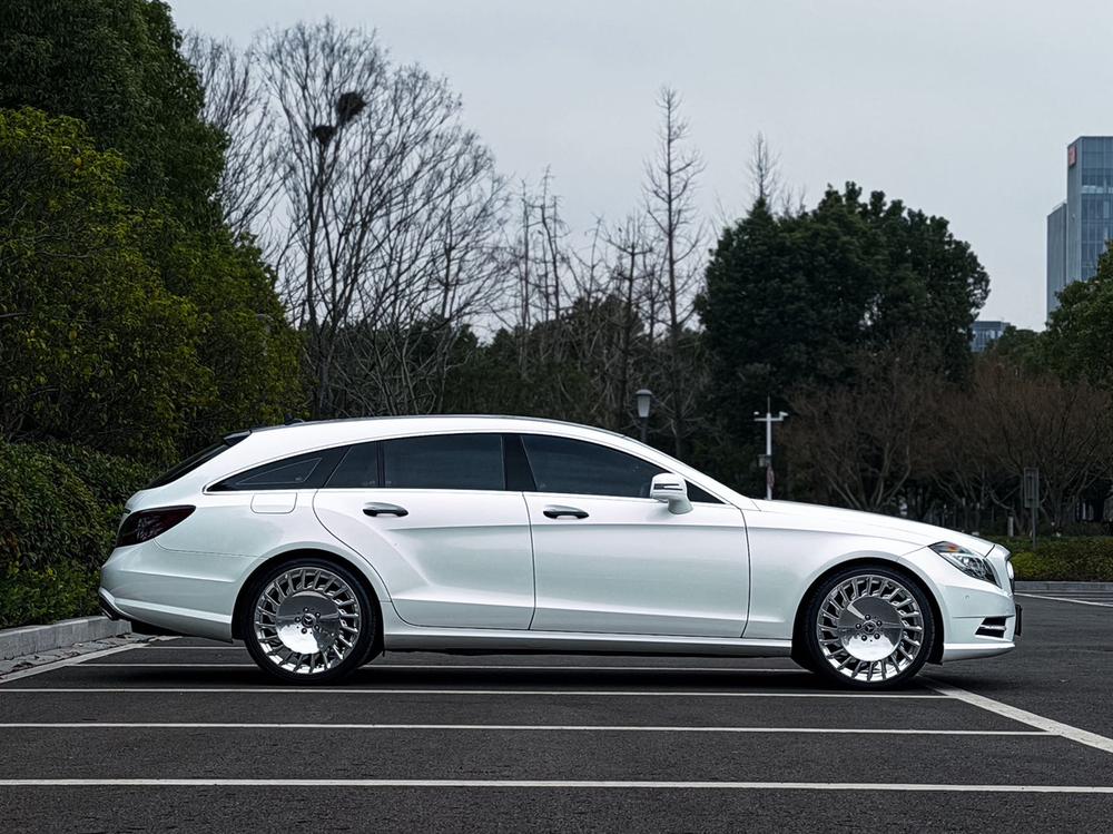 Mercedes-Benz Mercedes-Benz CLS