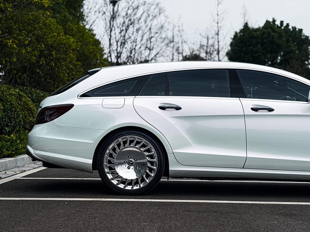 Mercedes-Benz Mercedes-Benz CLS