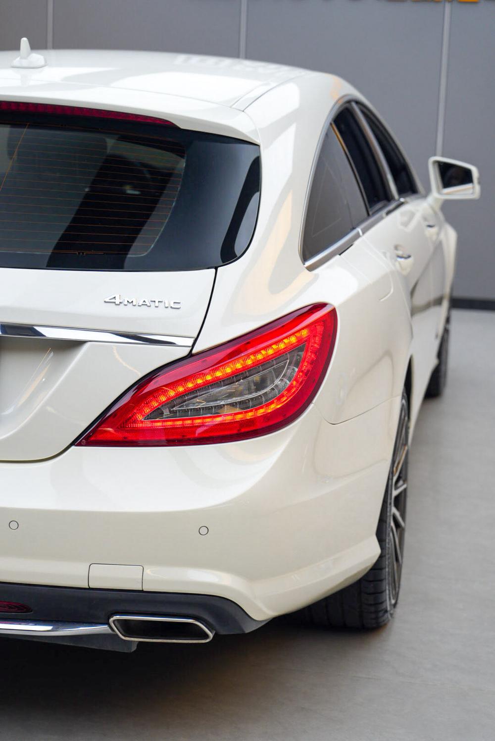 Mercedes-Benz Mercedes-Benz CLS