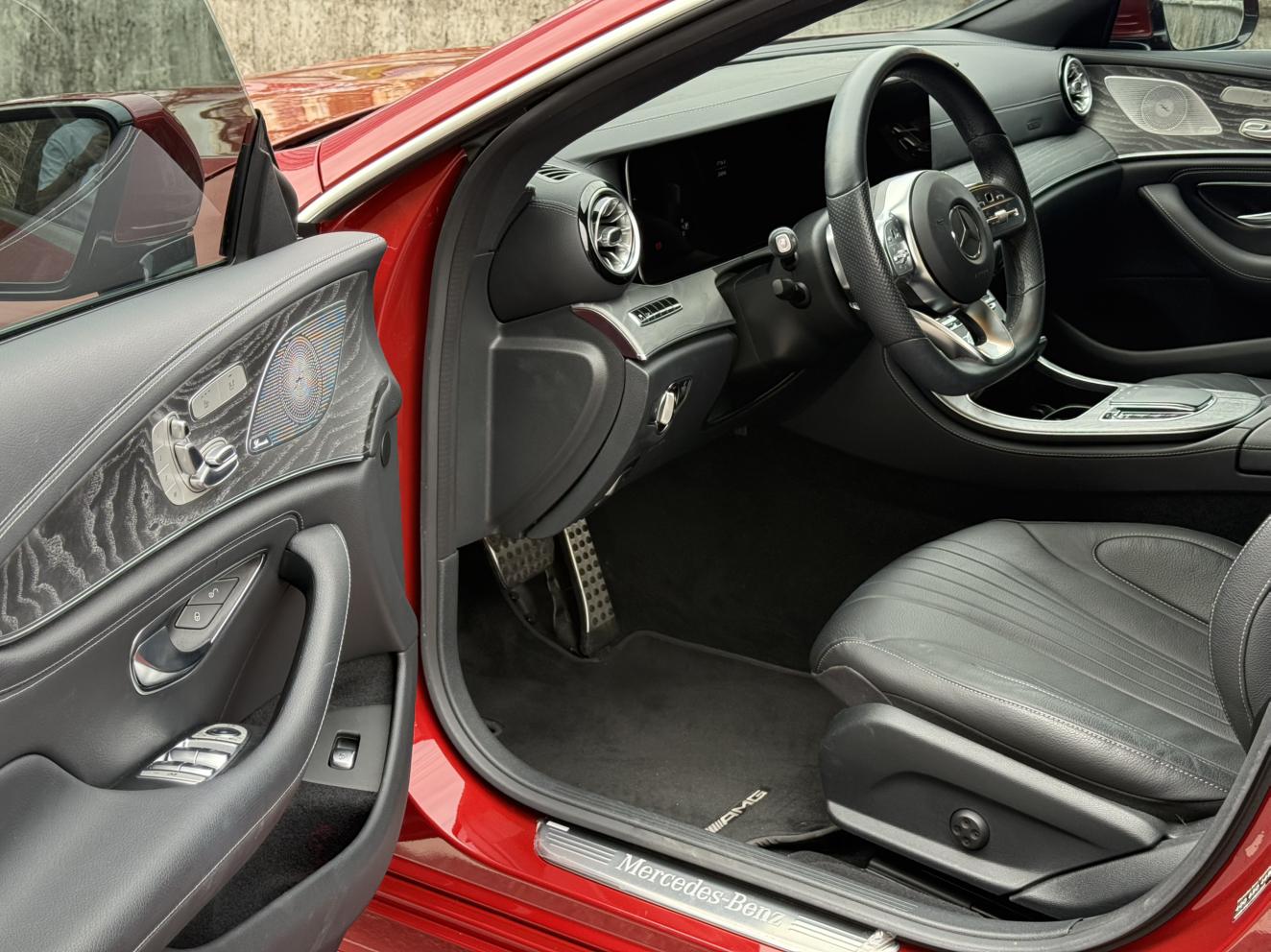 Mercedes-Benz Mercedes-Benz CLS