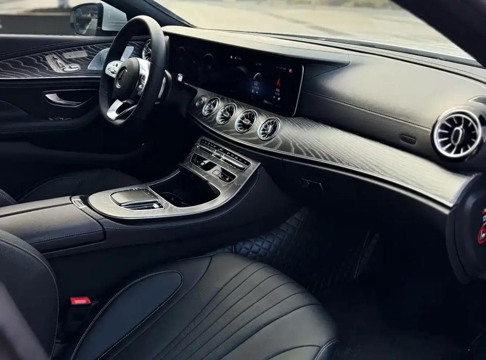 Mercedes-Benz Mercedes-Benz CLS