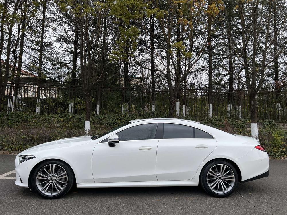 Mercedes-Benz Mercedes-Benz CLS