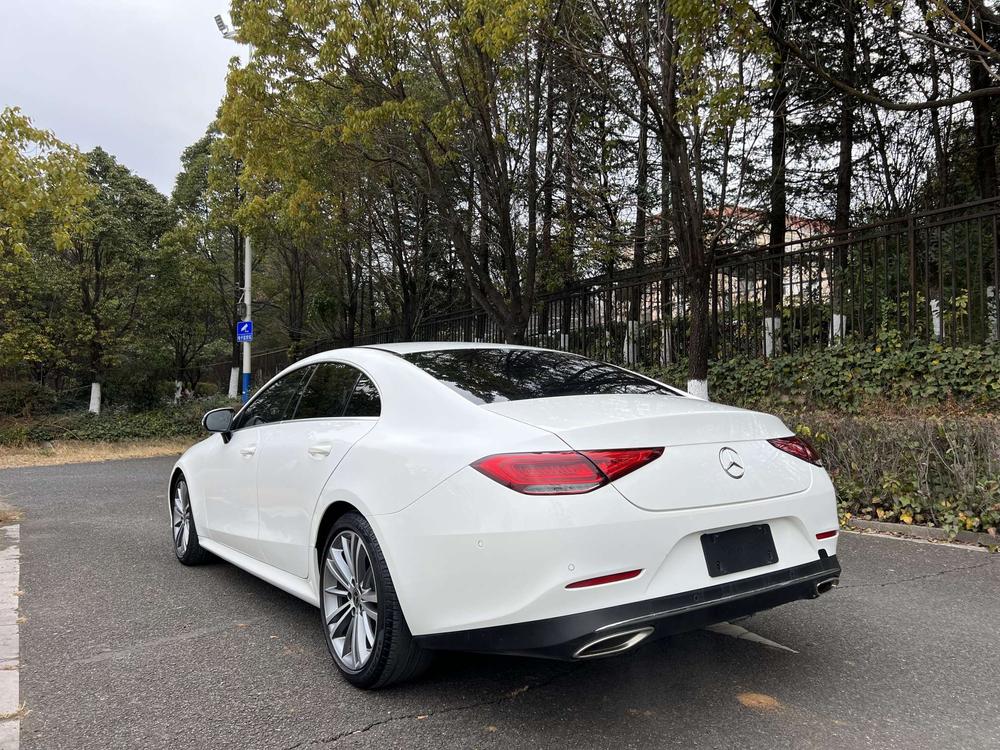 Mercedes-Benz Mercedes-Benz CLS