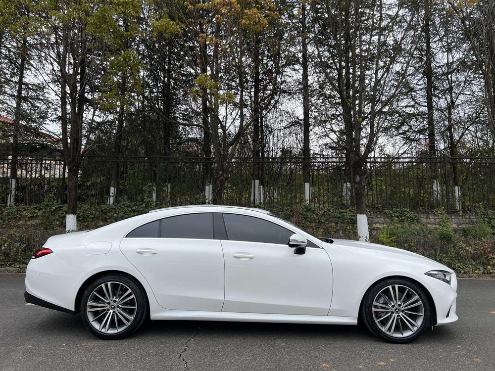Mercedes-Benz Mercedes-Benz CLS
