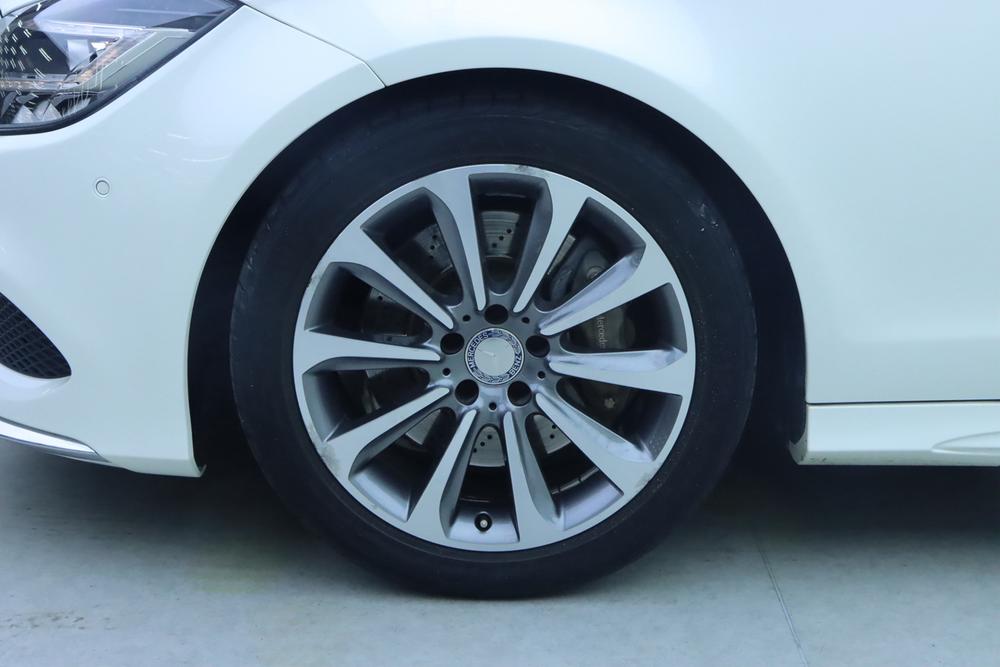 Mercedes-Benz Mercedes-Benz CLS