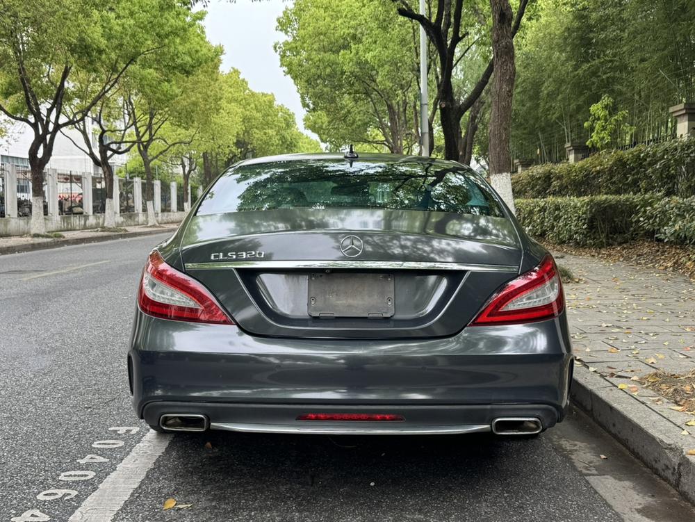 Mercedes-Benz Mercedes-Benz CLS