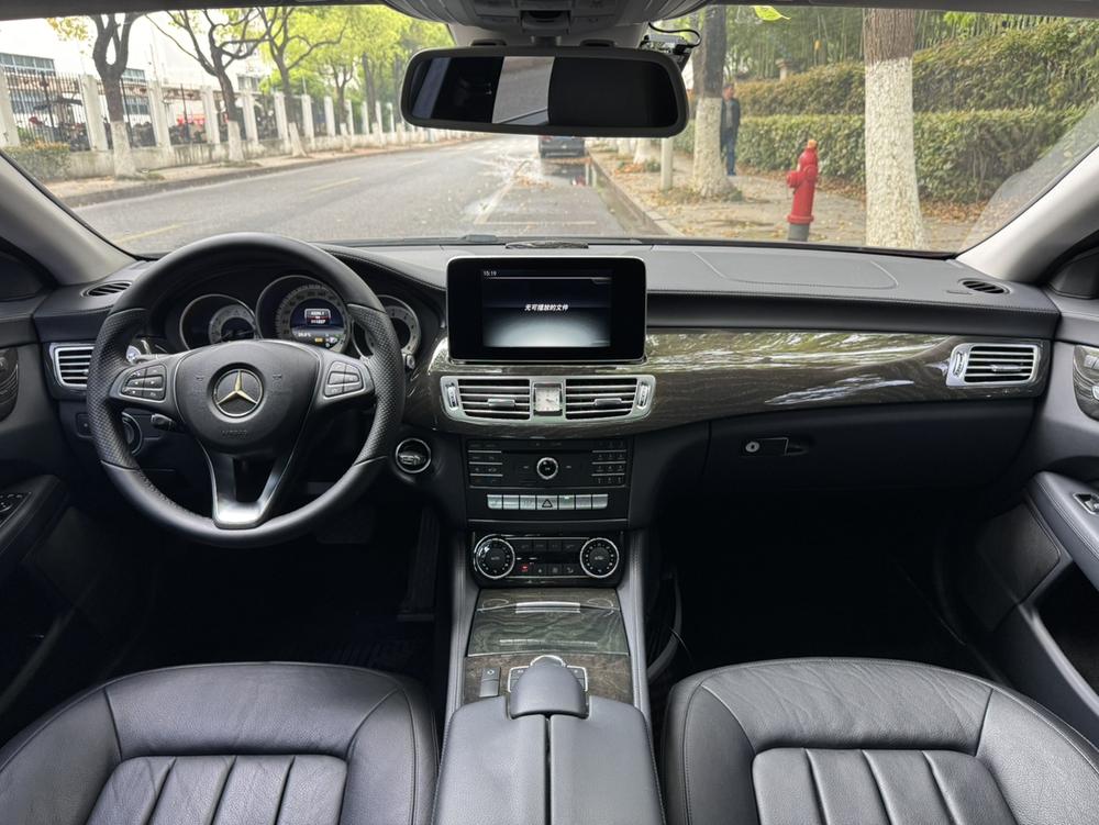 Mercedes-Benz Mercedes-Benz CLS