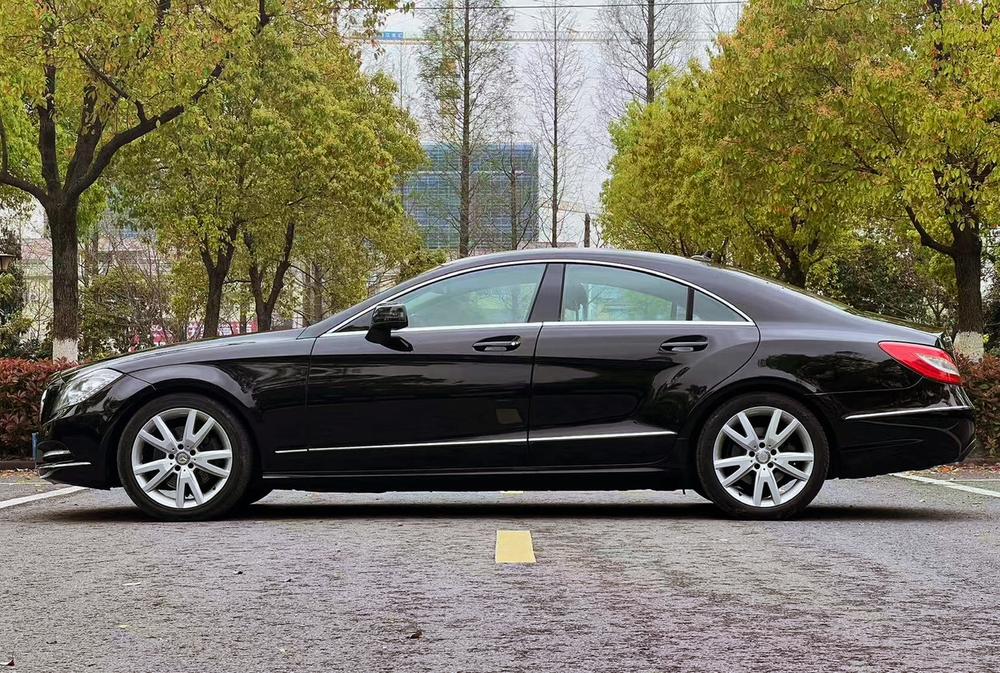 Mercedes-Benz Mercedes-Benz CLS