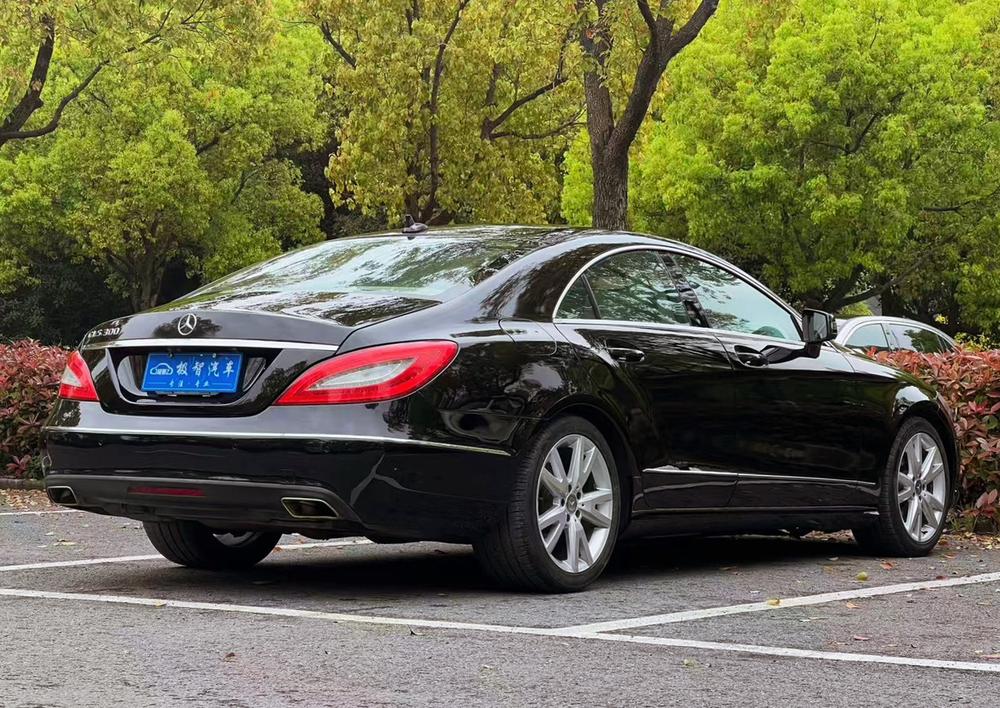 Mercedes-Benz Mercedes-Benz CLS