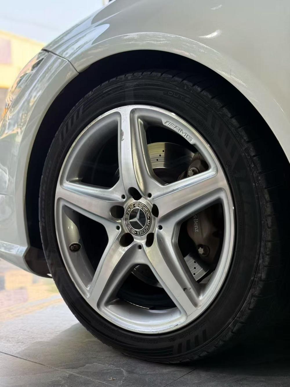 Mercedes-Benz Mercedes-Benz CLS