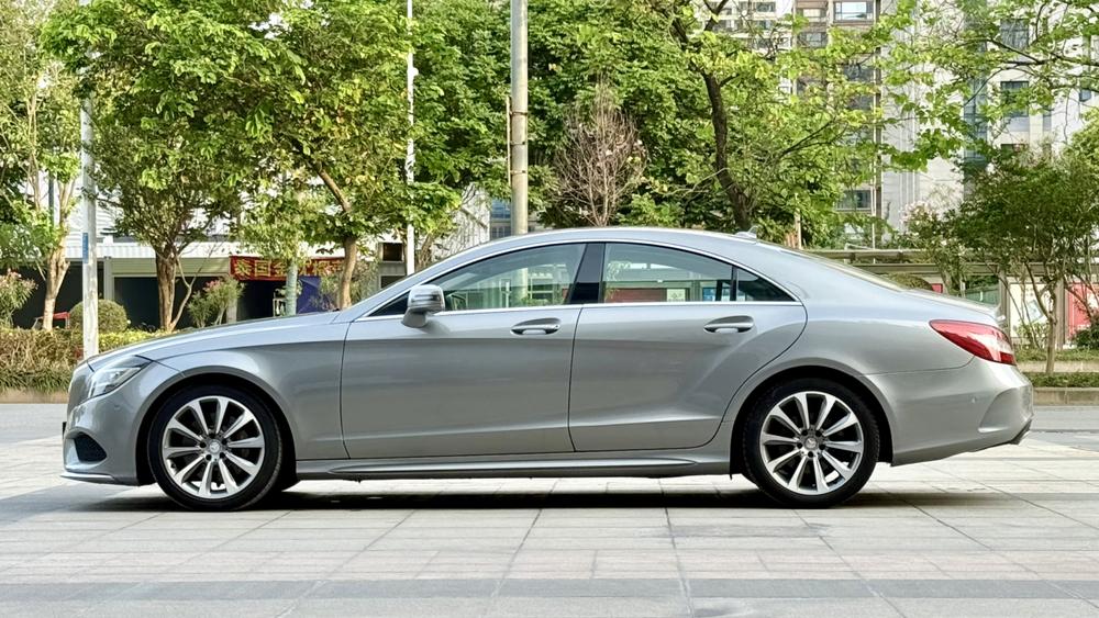 Mercedes-Benz Mercedes-Benz CLS