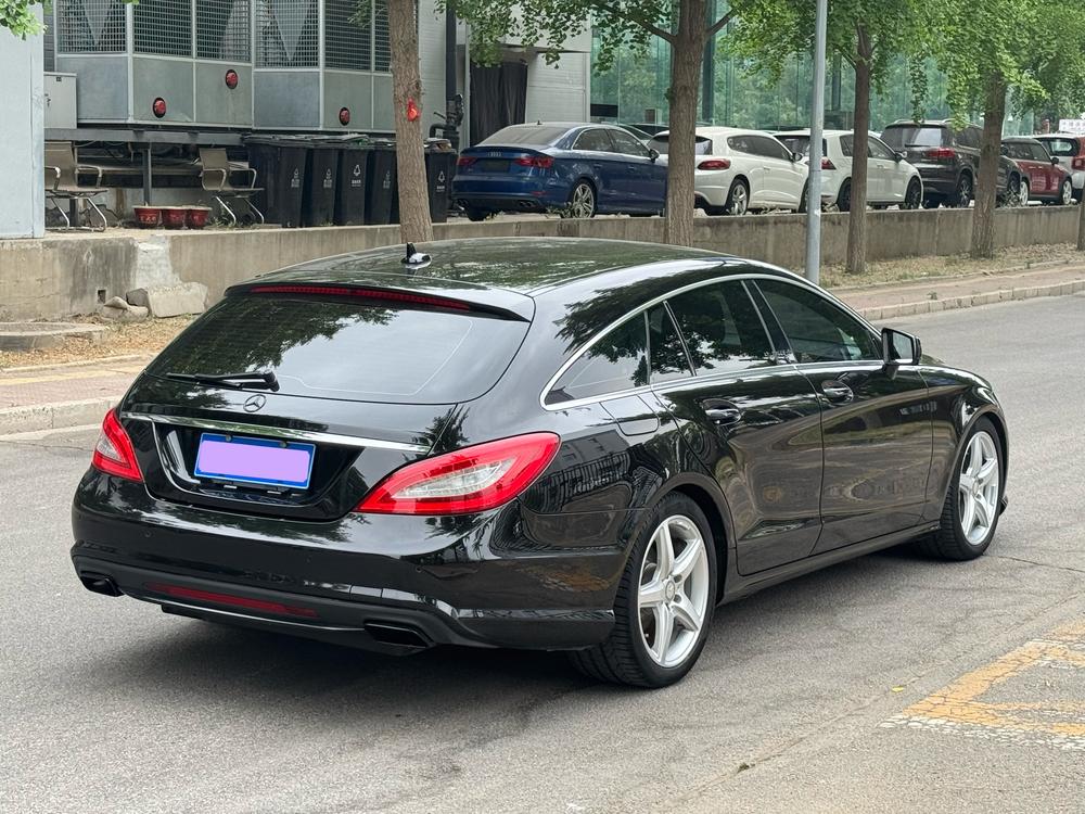 Mercedes-Benz Mercedes-Benz CLS