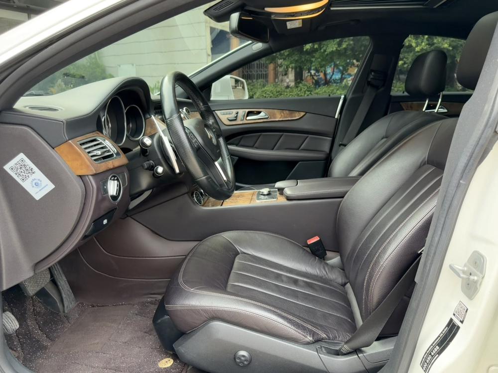Mercedes-Benz Mercedes-Benz CLS