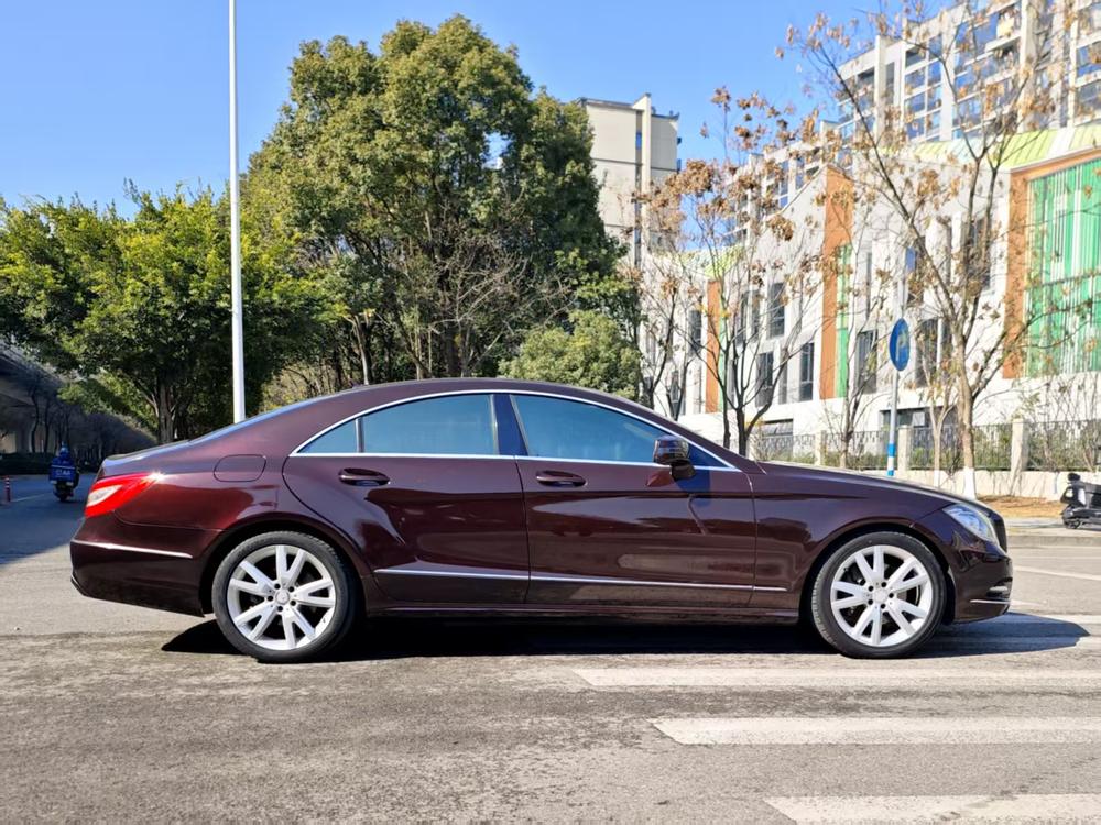Mercedes-Benz Mercedes-Benz CLS