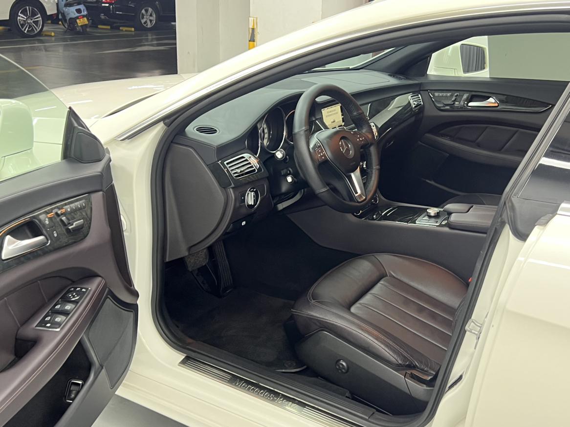 Mercedes-Benz Mercedes-Benz CLS