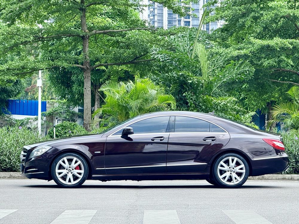 Mercedes-Benz Mercedes-Benz CLS