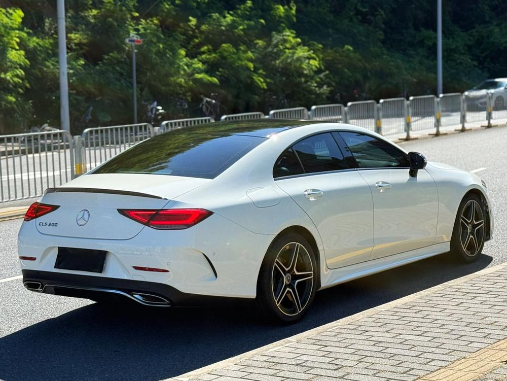 Mercedes-Benz Mercedes-Benz CLS