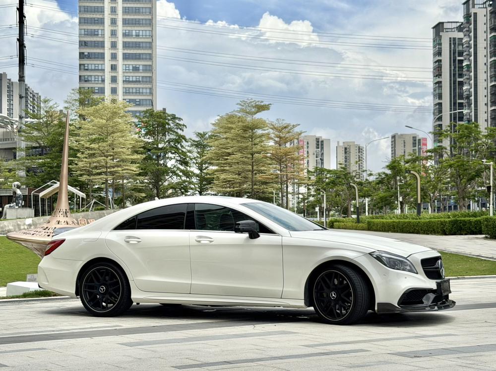 Mercedes-Benz Mercedes-Benz CLS