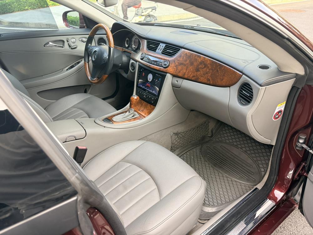 Mercedes-Benz Mercedes-Benz CLS