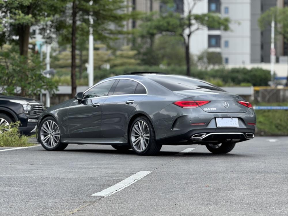 Mercedes-Benz Mercedes-Benz CLS