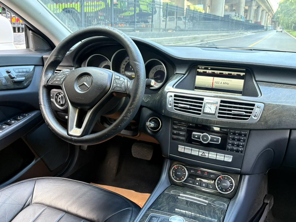 Mercedes-Benz Mercedes-Benz CLS