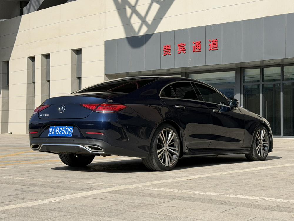 Mercedes-Benz Mercedes-Benz CLS