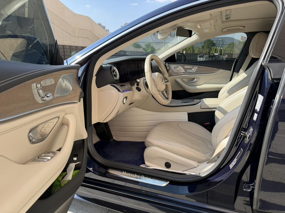 Mercedes-Benz Mercedes-Benz CLS
