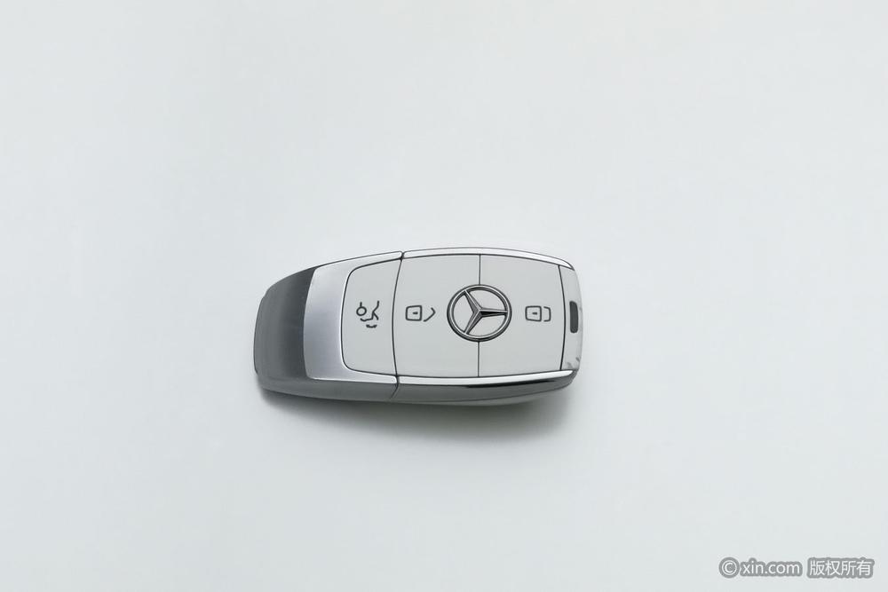 Mercedes-Benz Mercedes-Benz CLS