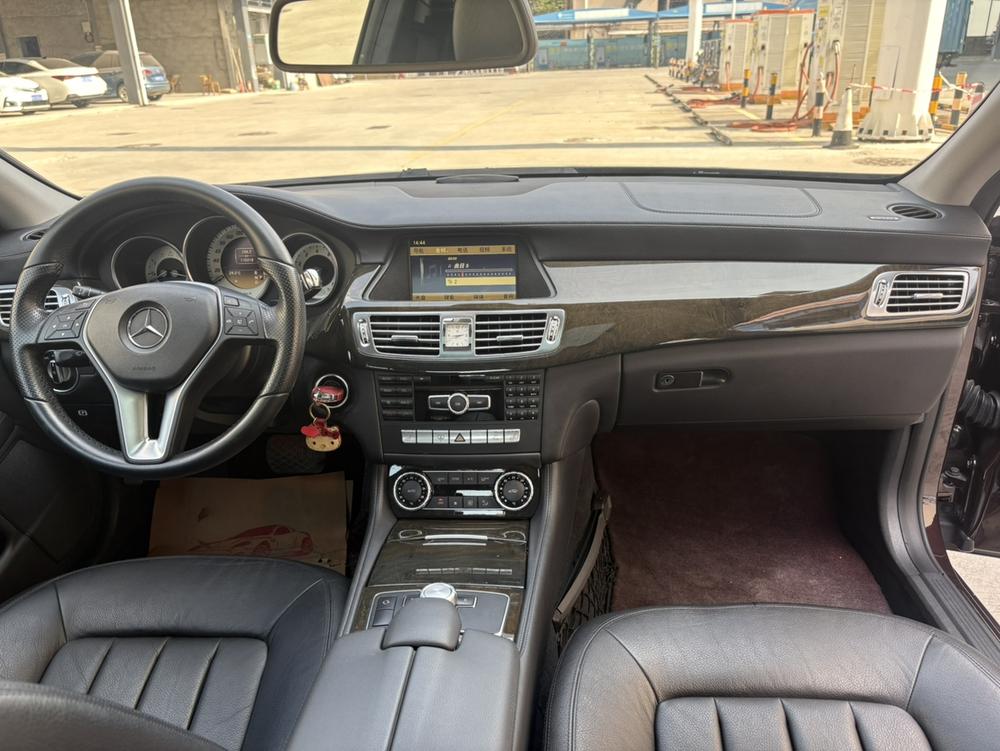 Mercedes-Benz Mercedes-Benz CLS