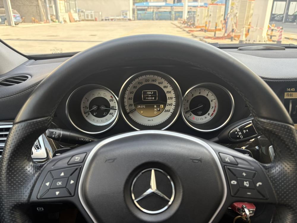 Mercedes-Benz Mercedes-Benz CLS