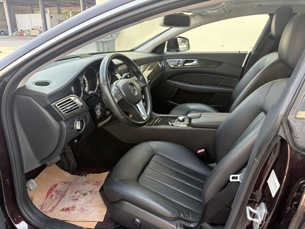 Mercedes-Benz Mercedes-Benz CLS