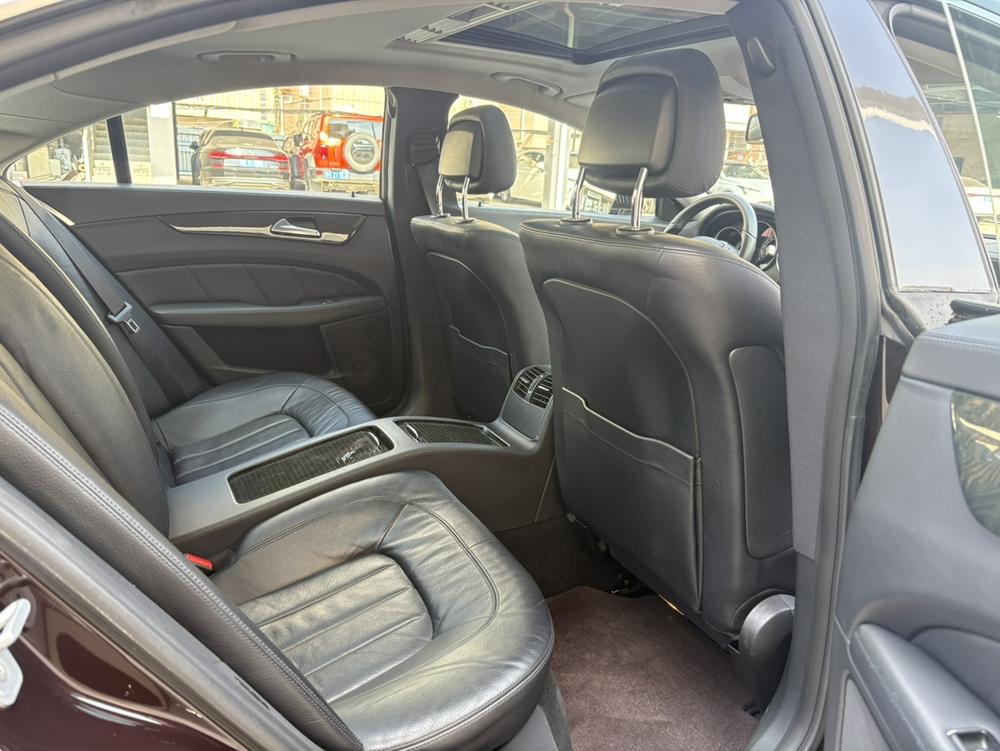 Mercedes-Benz Mercedes-Benz CLS