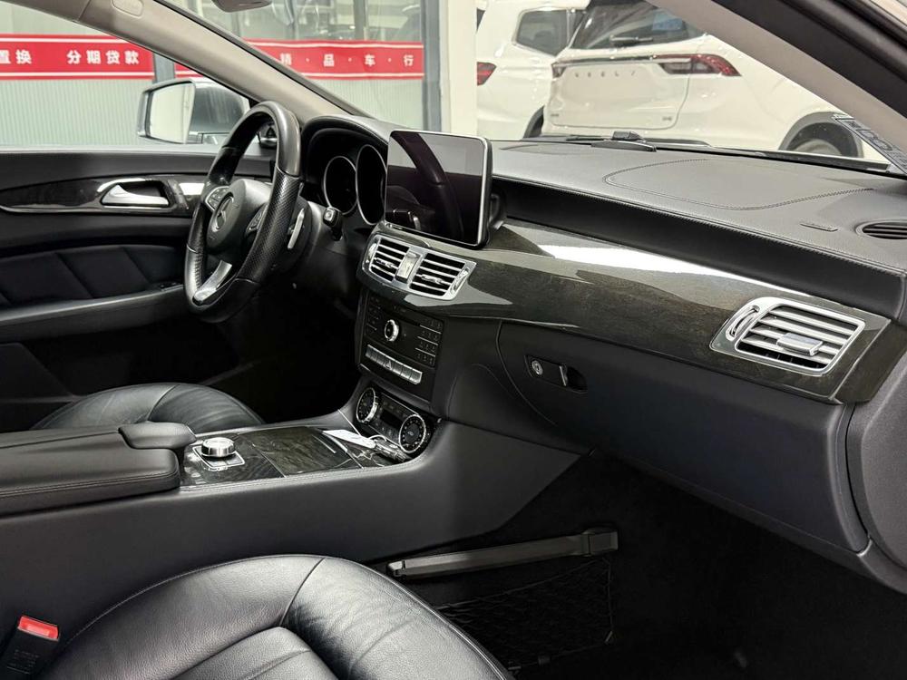 Mercedes-Benz Mercedes-Benz CLS