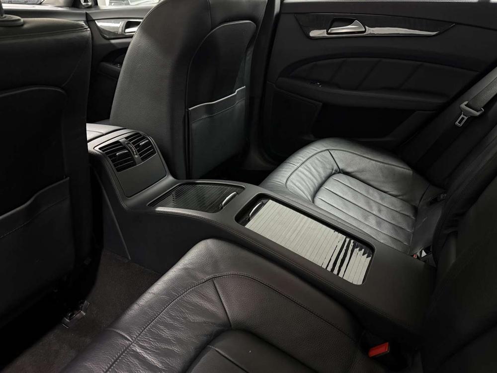 Mercedes-Benz Mercedes-Benz CLS