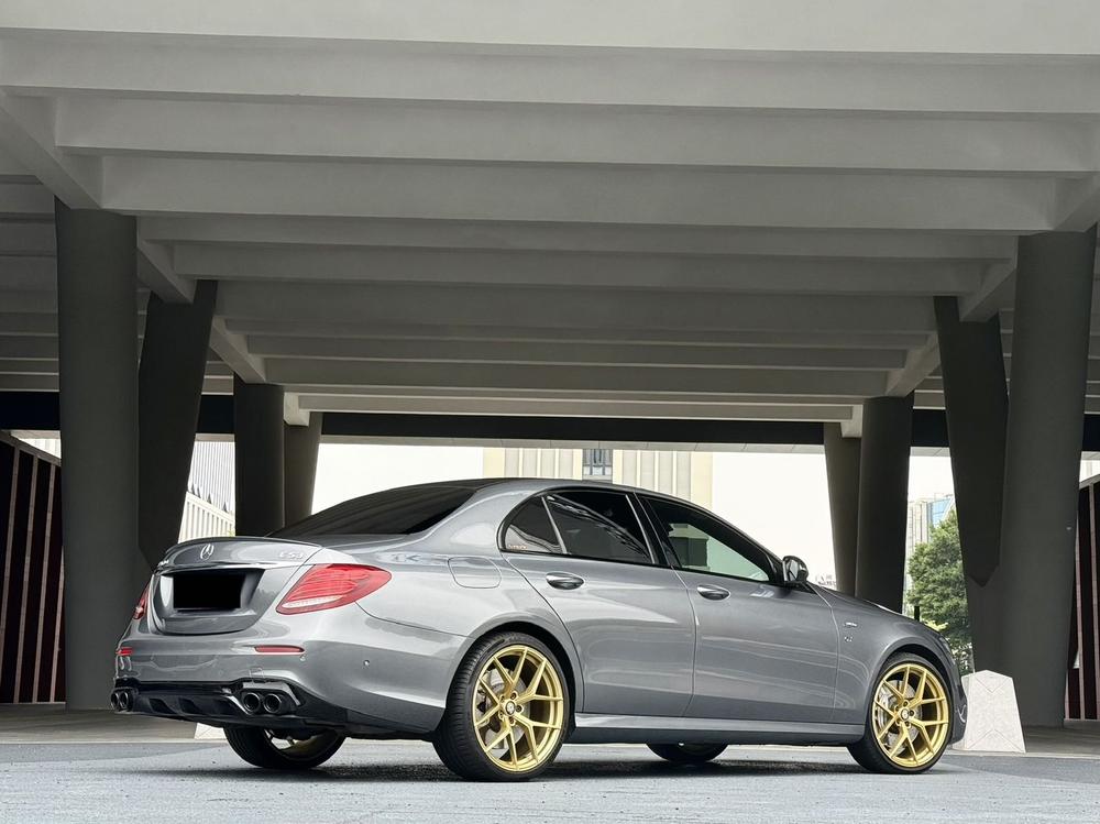 Mercedes-Benz Mercedes-Benz E-Class AMG