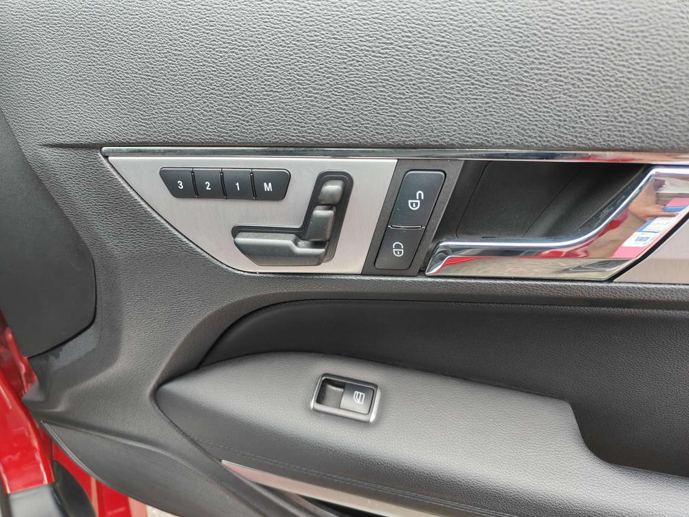 Mercedes-Benz Mercedes-Benz E-Class (Import)