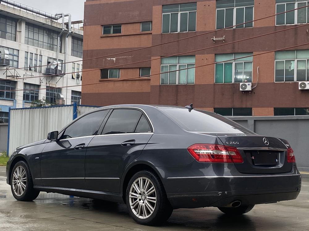 Mercedes-Benz Mercedes-Benz E-Class (Import)