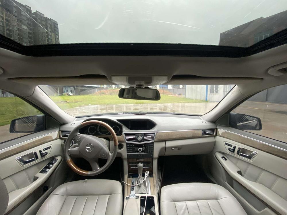 Mercedes-Benz Mercedes-Benz E-Class (Import)