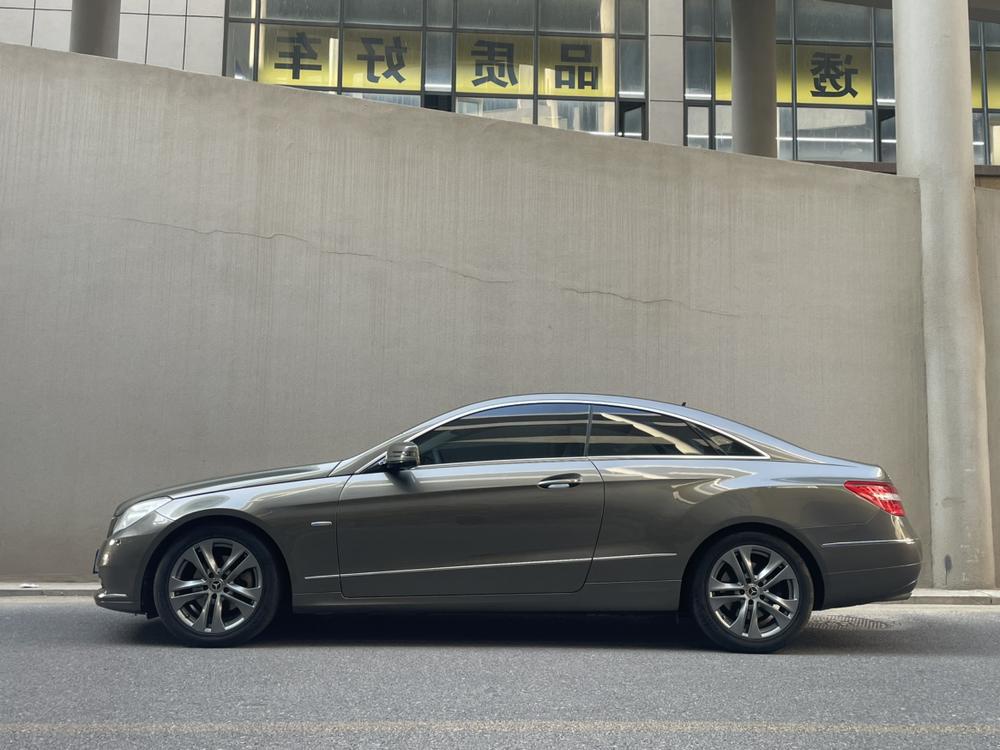 Mercedes-Benz Mercedes-Benz E-Class (Import)